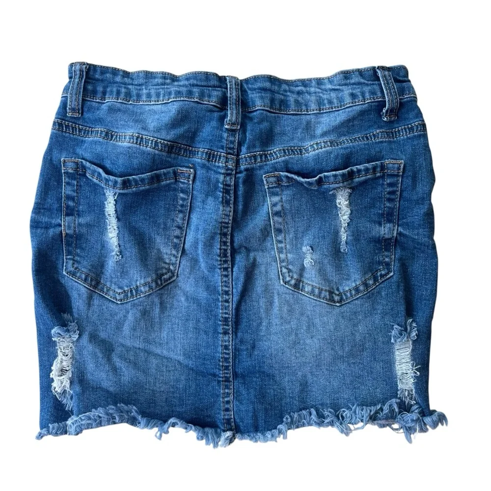 Wax Jean Women’s M Medium Wash Distressed Raw Hem Hi-Rise Mini Jean Skirt #90114